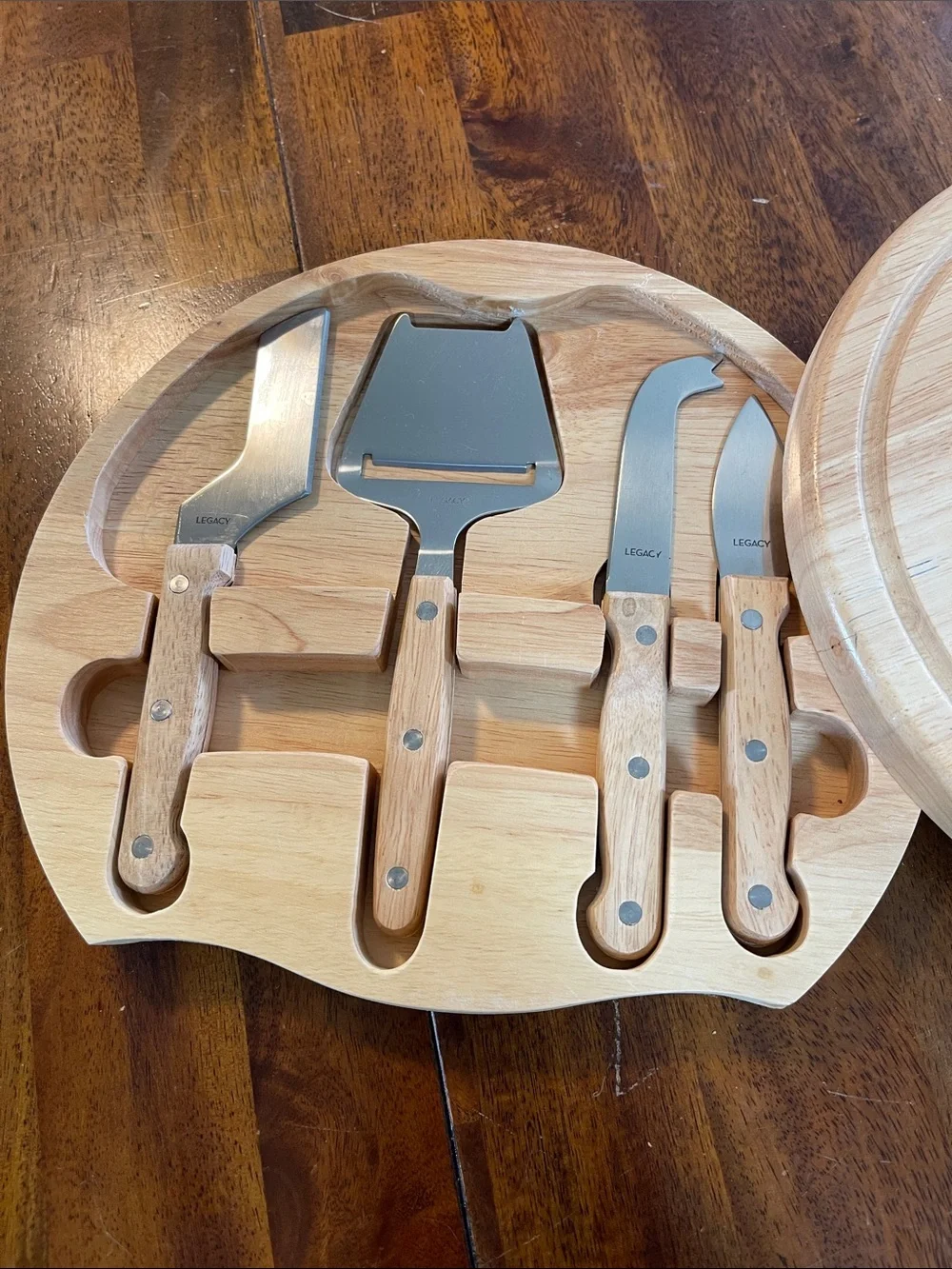 WSU cheese board set. Go Cougs!